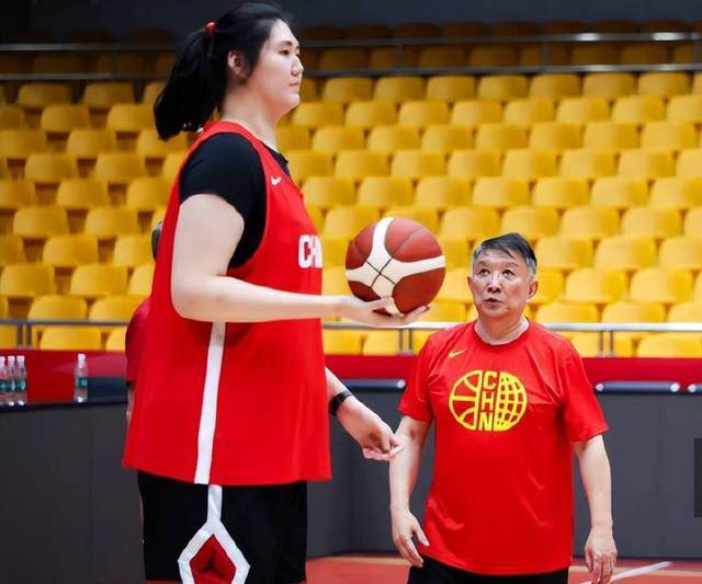 今年女篮亚, 的问题她也 今年女篮亚, 的问题她也